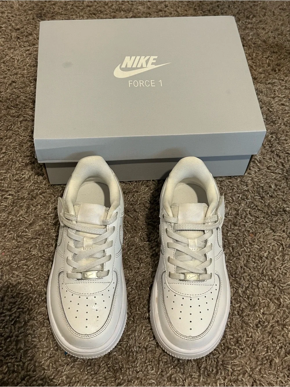 Nike Youth Air Force 1LE AF Triple White Kids Sneakers , size 1.5